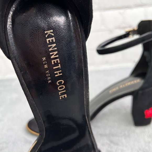 Kenneth Cole Lisa Black Suede Heels Sandals size 9 Embroidered Floral Chunky - Picture 9 of 10